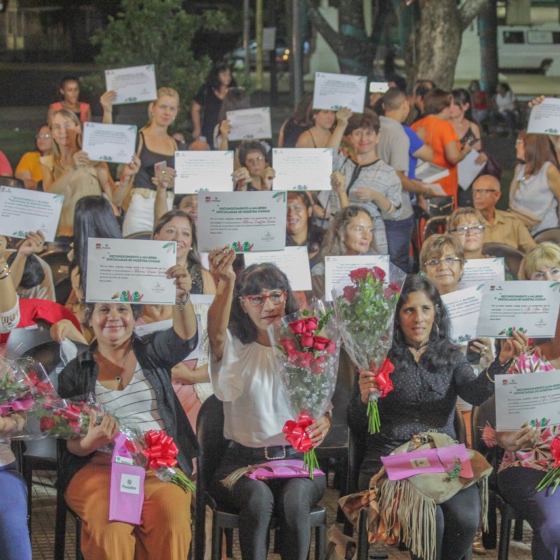 El municipio reconoce a Mujeres Destacada de la ciudad de Posadas